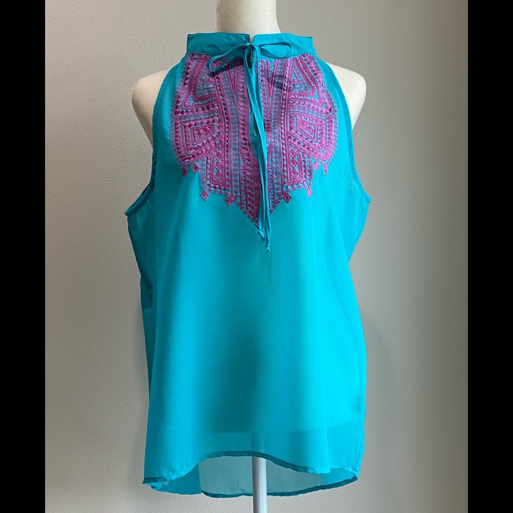 Rock & Roll Cowgirl Turquoise with Embroidered Fuchsia Detail Size Large